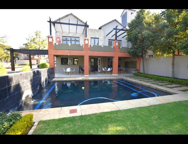 1 BEDROOM APARTMENT FOR SALE IN PAULSHOF
